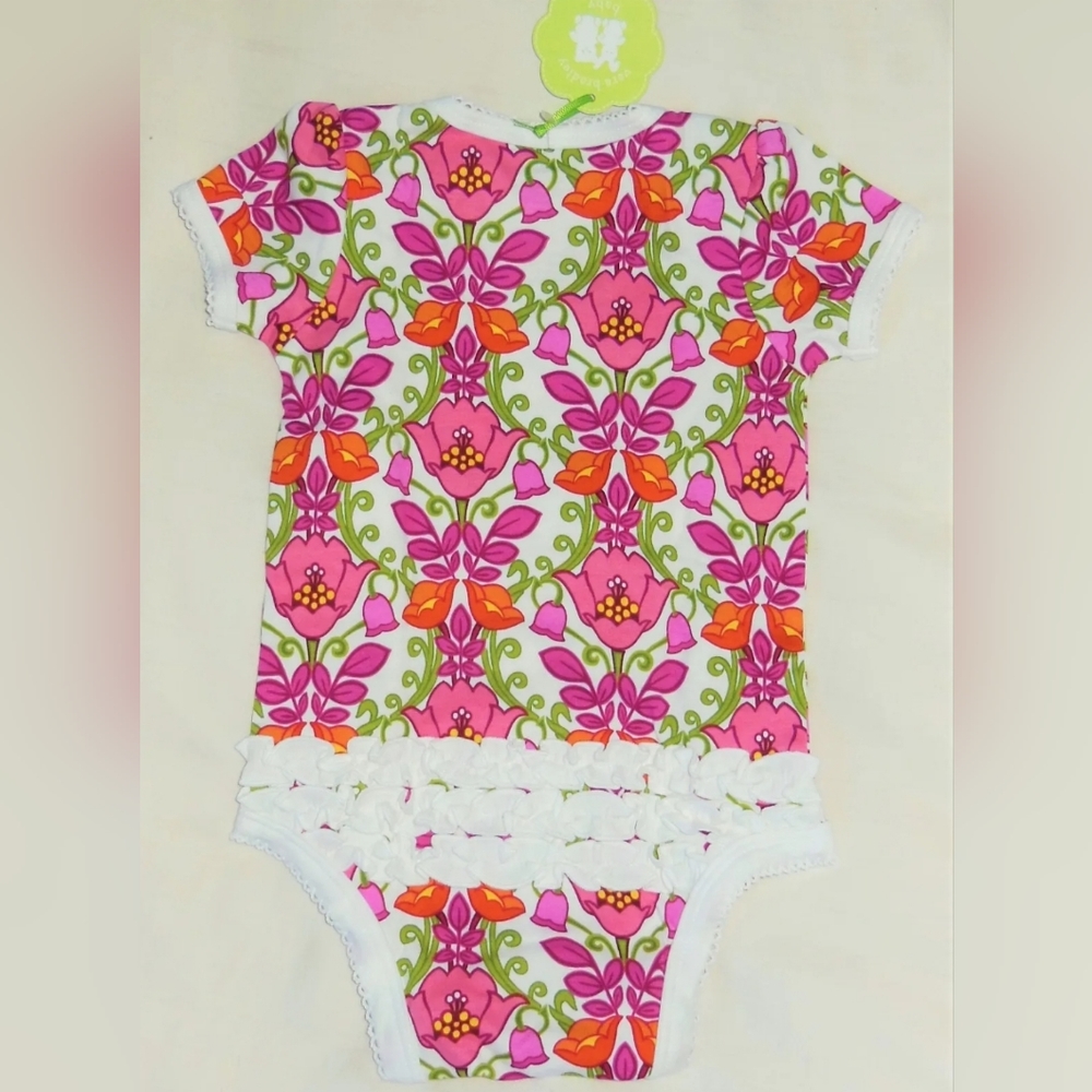 Vera Bradley Baby Newborn RUFFLE BODYSUIT in LILLI BELL 9-12  MONTHS NWT